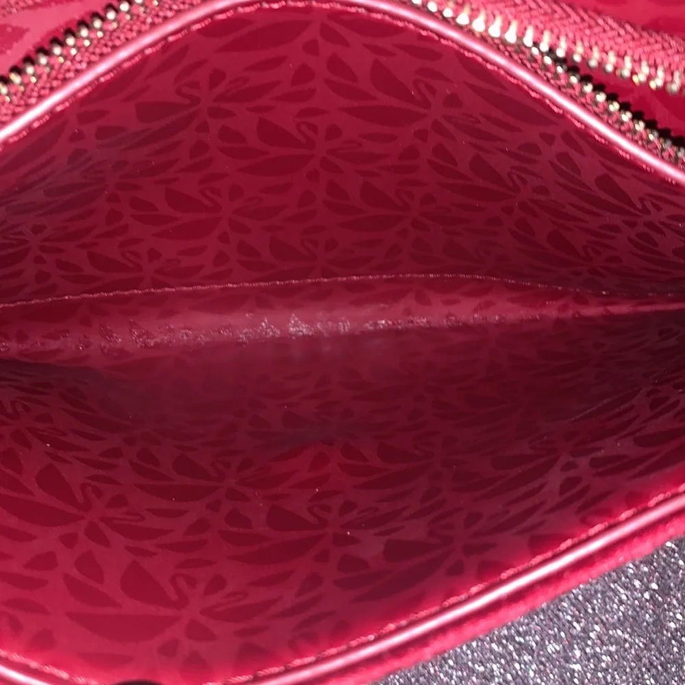 Swarovski Holiday Maroon‎ Clutch